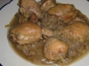 Pollo incipollato